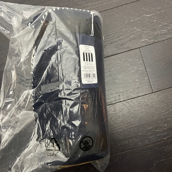 NEW RARE Hudson Bay Company Classic Bold Stripes Throw Blanket 70in x 50in - Picture 3 of 6